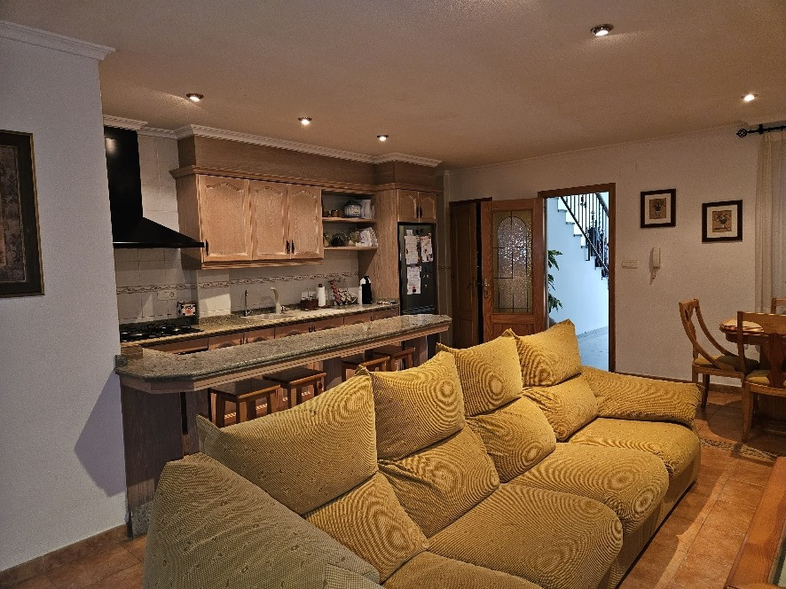 4 Bed Townhouse for sale in Monóvar Costa Blanca, Alicante, Spain