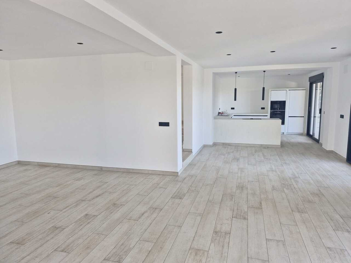 4 Bed Townhouse for sale in Javea Costa Blanca, Alicante, Spain