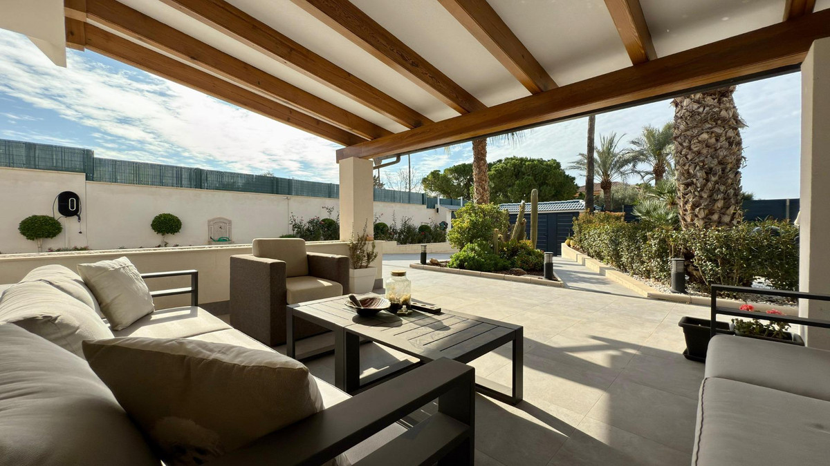 5 Bed Townhouse for sale in Alicante Costa Blanca, Alicante, Spain