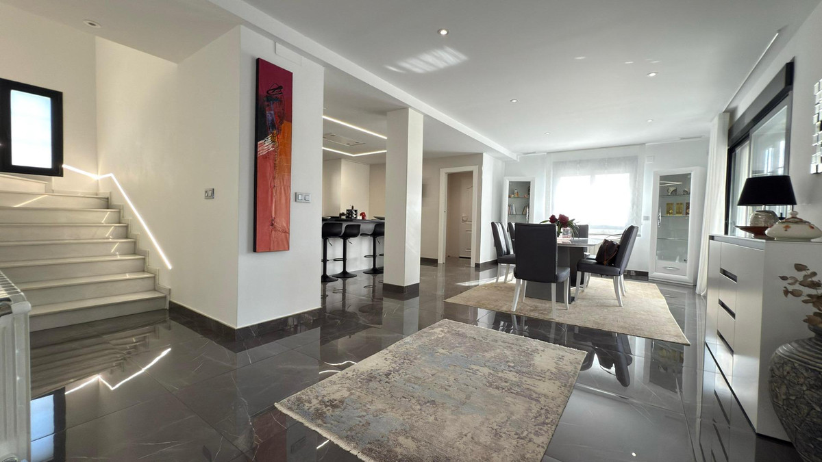 5 Bed Townhouse for sale in Alicante Costa Blanca, Alicante, Spain