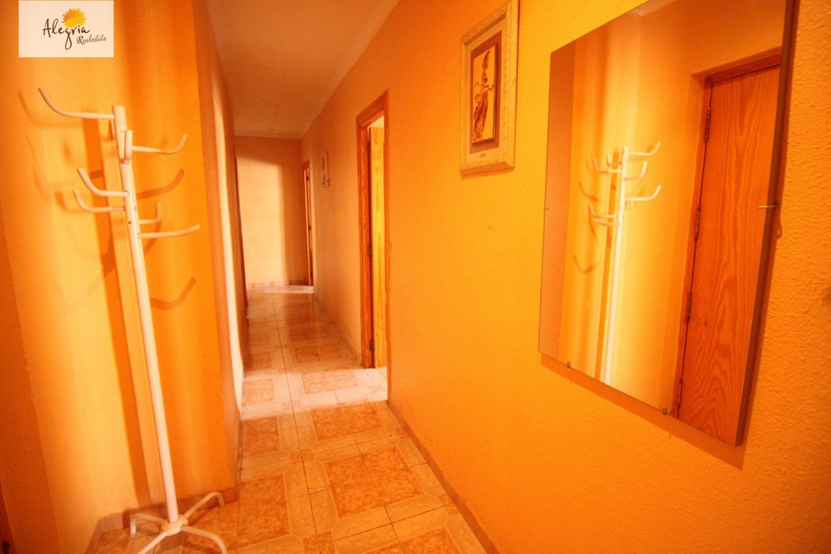 Se vende Apartamento Planta Media de 3 dormitorios en Costa Blanca, Alicante, España