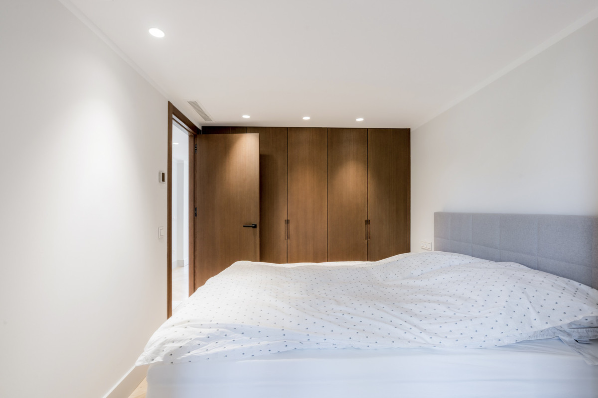 Se vende Apartamento Planta Media de 2 dormitorios en Costa Del Sol, Málaga, España