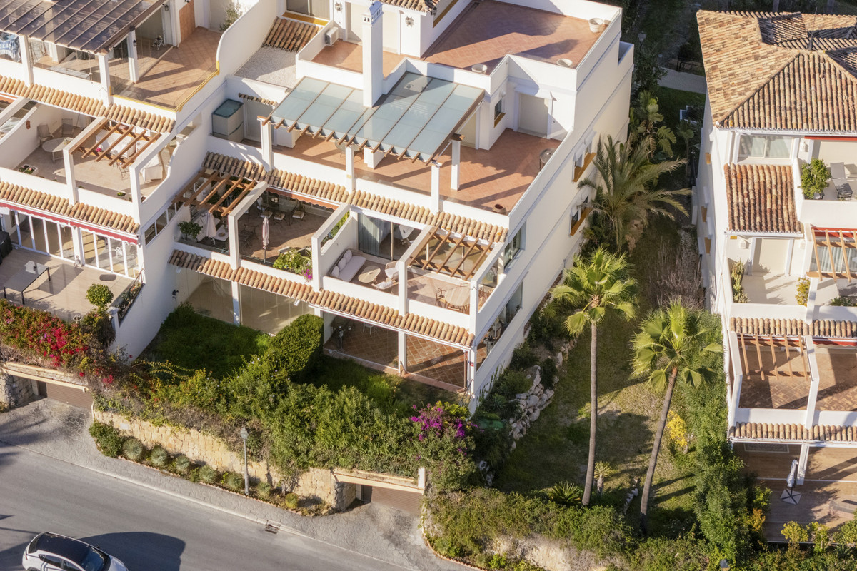 Se vende Apartamento Planta Media de 2 dormitorios en Costa Del Sol, Málaga, España