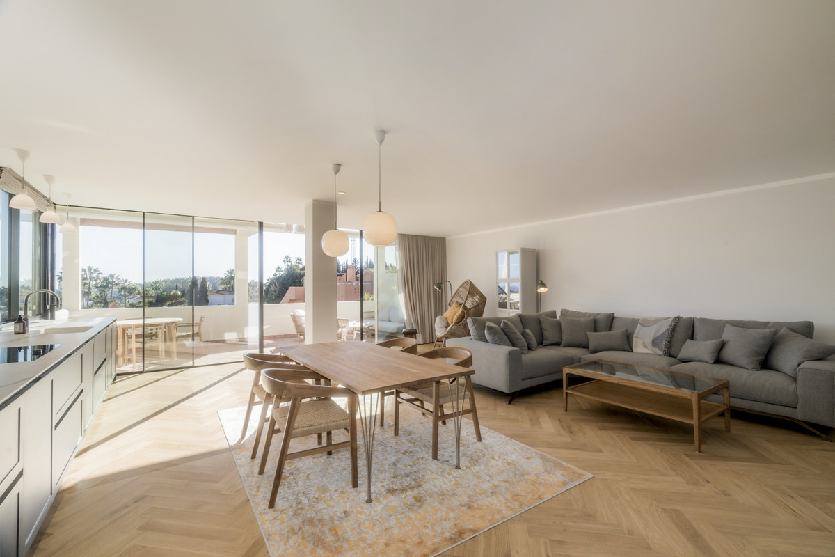 Se vende Apartamento Planta Media de 2 dormitorios en Costa Del Sol, Málaga, España