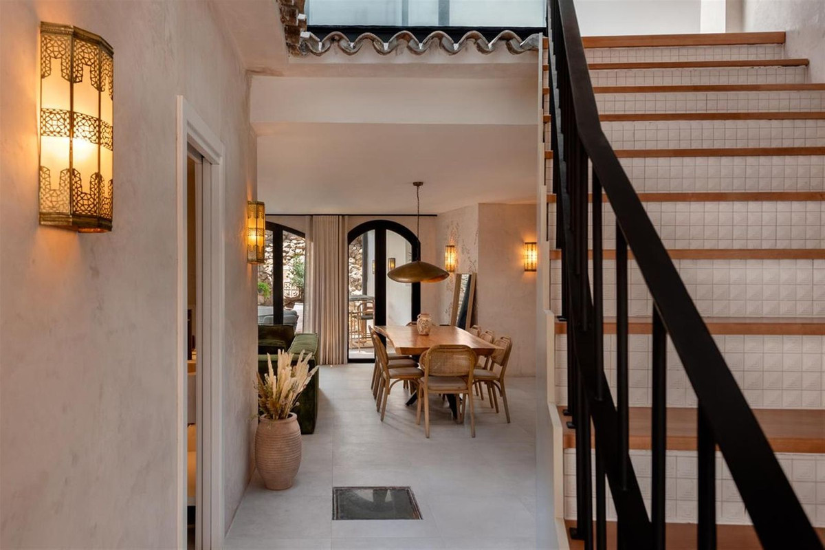 5 Bed Townhouse for sale in Marbella Costa Del Sol, Málaga, Spain