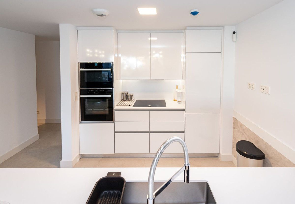 3 Bed Apartment for sale in Cabopino Costa Del Sol, Málaga, Spain