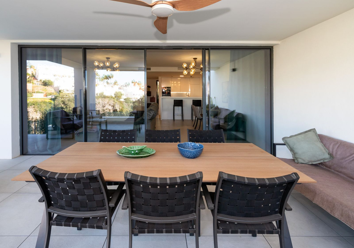 3 Bed Apartment for sale in Cabopino Costa Del Sol, Málaga, Spain