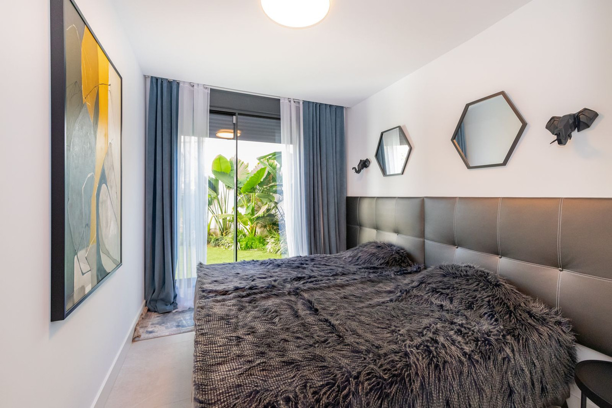 3 Bed Apartment for sale in Cabopino Costa Del Sol, Málaga, Spain