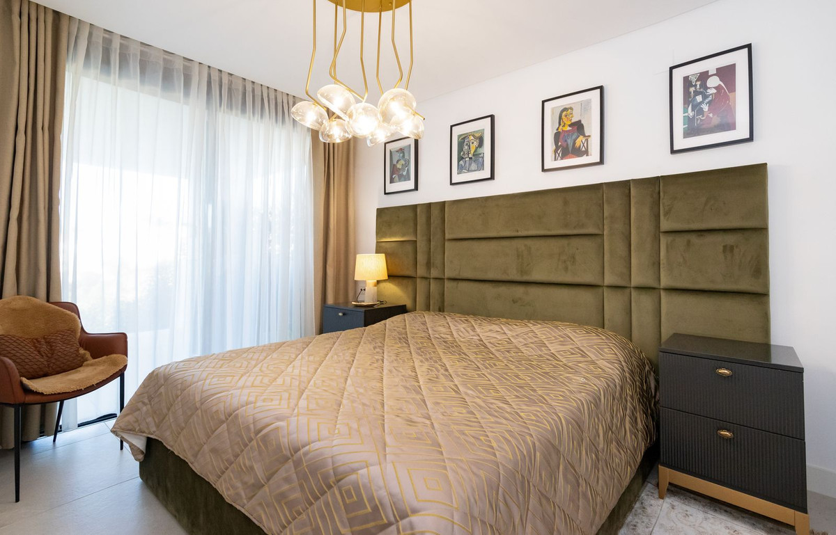 3 Bed Apartment for sale in Cabopino Costa Del Sol, Málaga, Spain