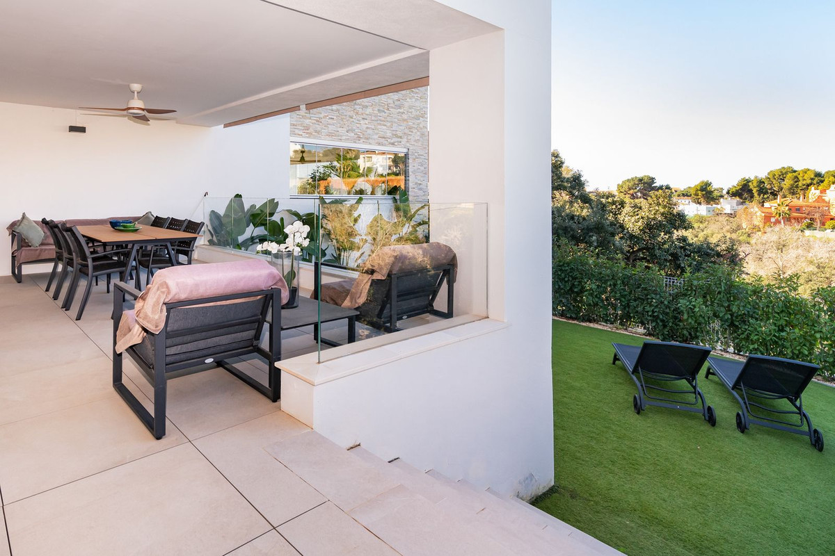 3 Bed Apartment for sale in Cabopino Costa Del Sol, Málaga, Spain