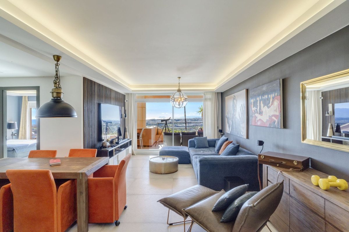 4 Bed Apartment for sale in Nueva Andalucía Costa Del Sol, Málaga, Spain