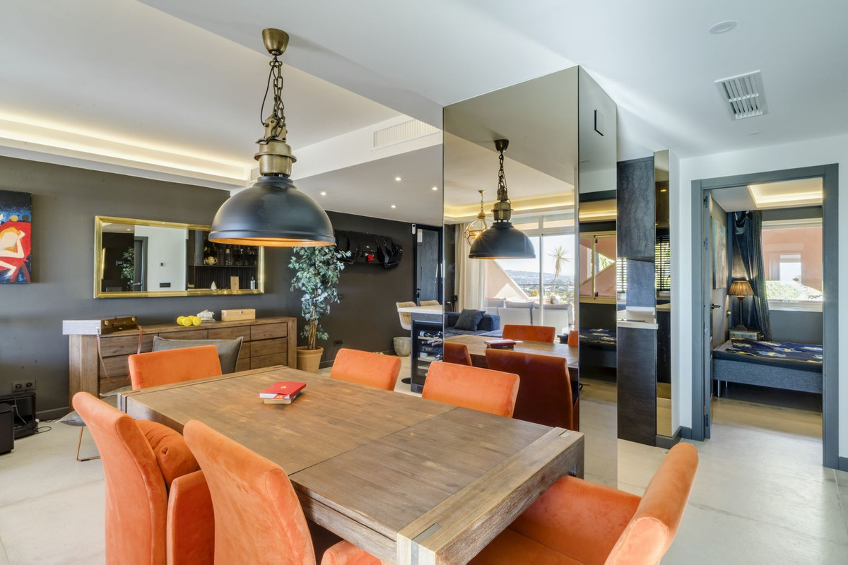 4 Bed Apartment for sale in Nueva Andalucía Costa Del Sol, Málaga, Spain