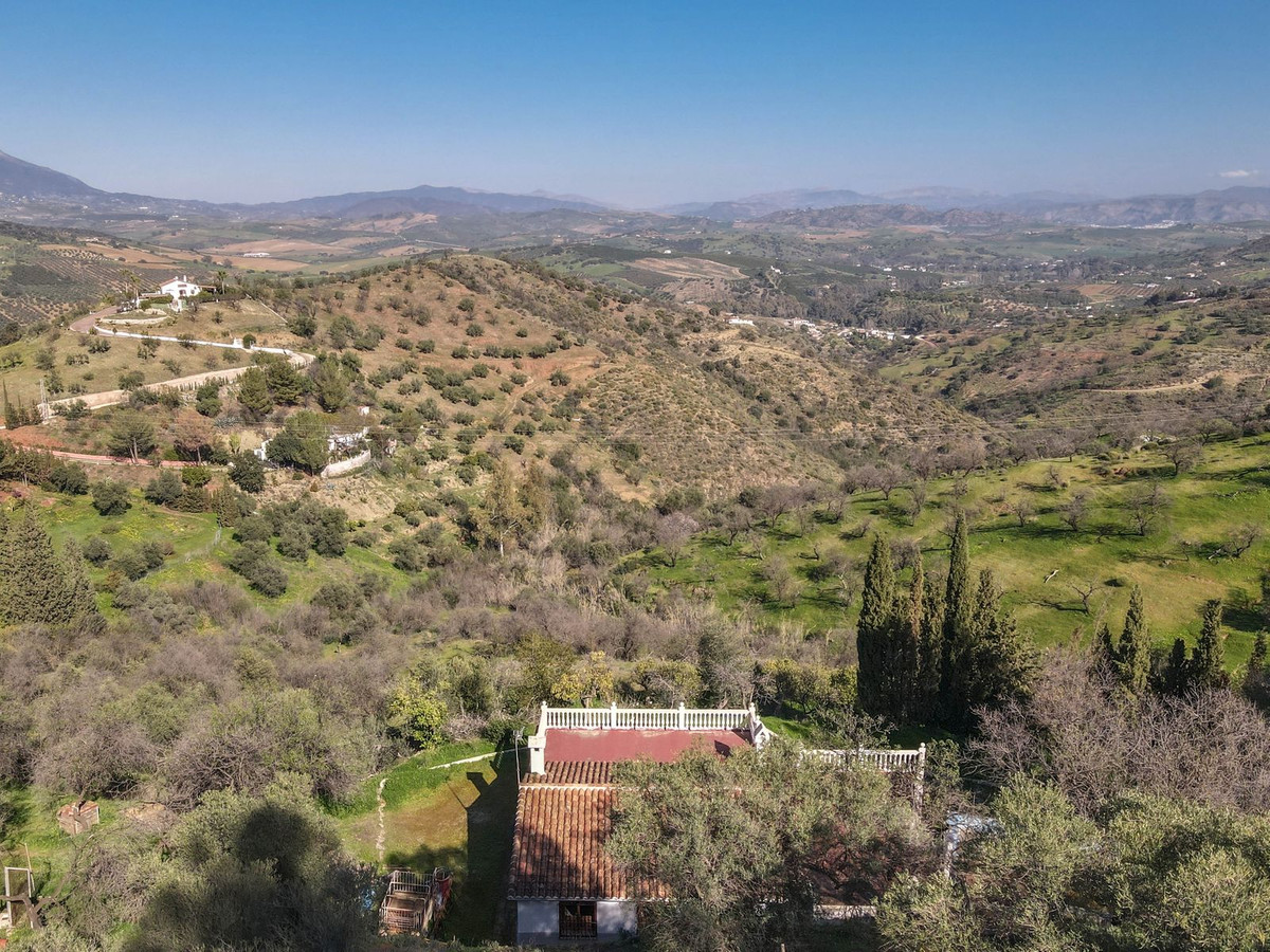 2 Bed Townhouse for sale in Guaro Costa Del Sol, Málaga, Spain