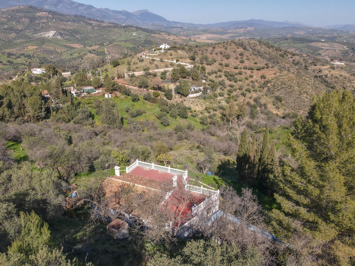 2 Bed Townhouse for sale in Guaro Costa Del Sol, Málaga, Spain