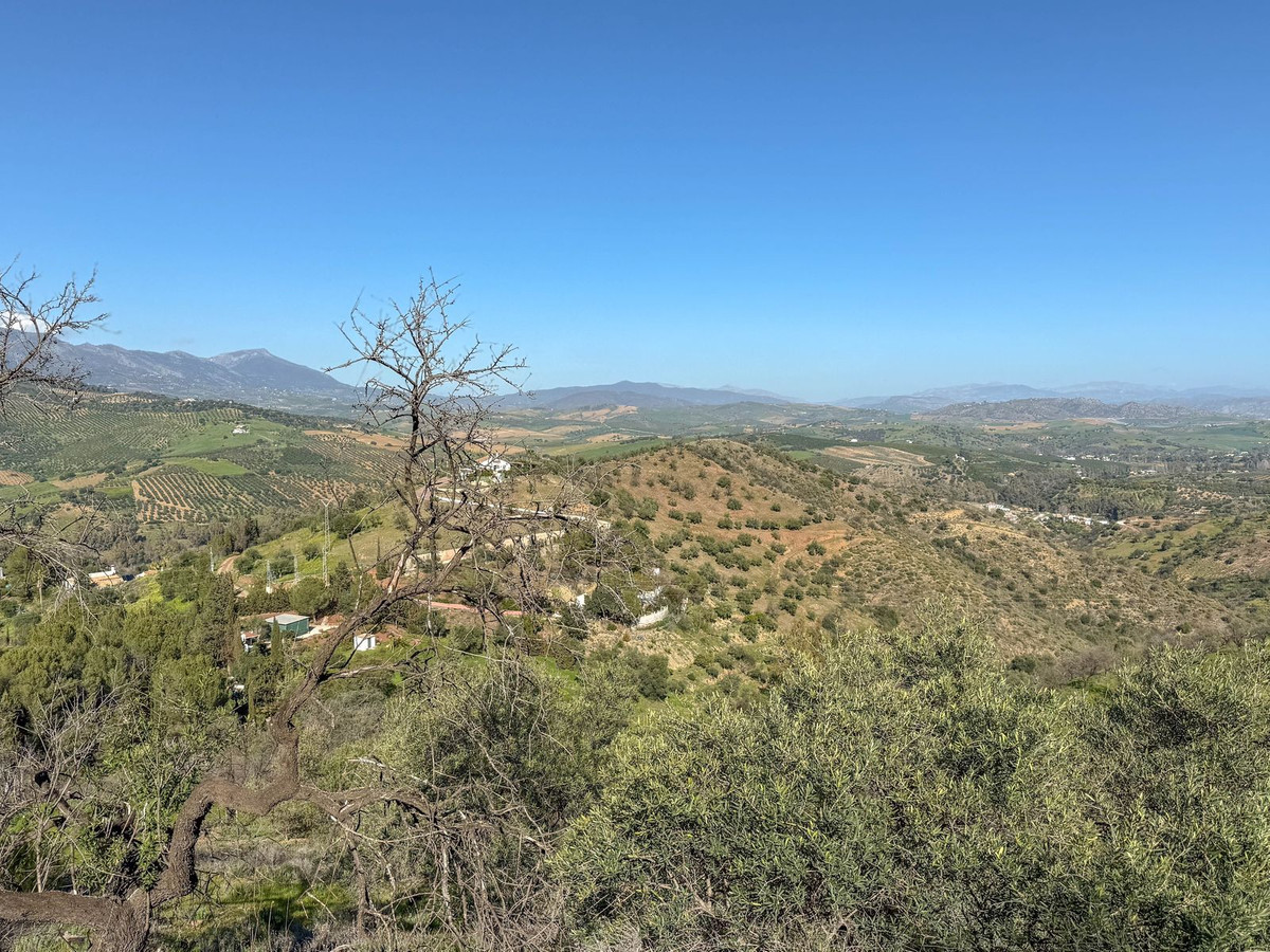 2 Bed Townhouse for sale in Guaro Costa Del Sol, Málaga, Spain