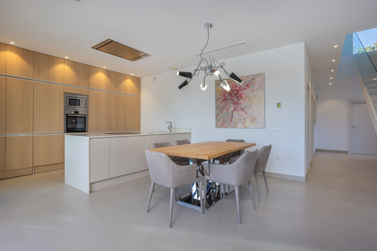 4 Bed Townhouse for sale in Orihuela Costa Blanca, Alicante, Spain