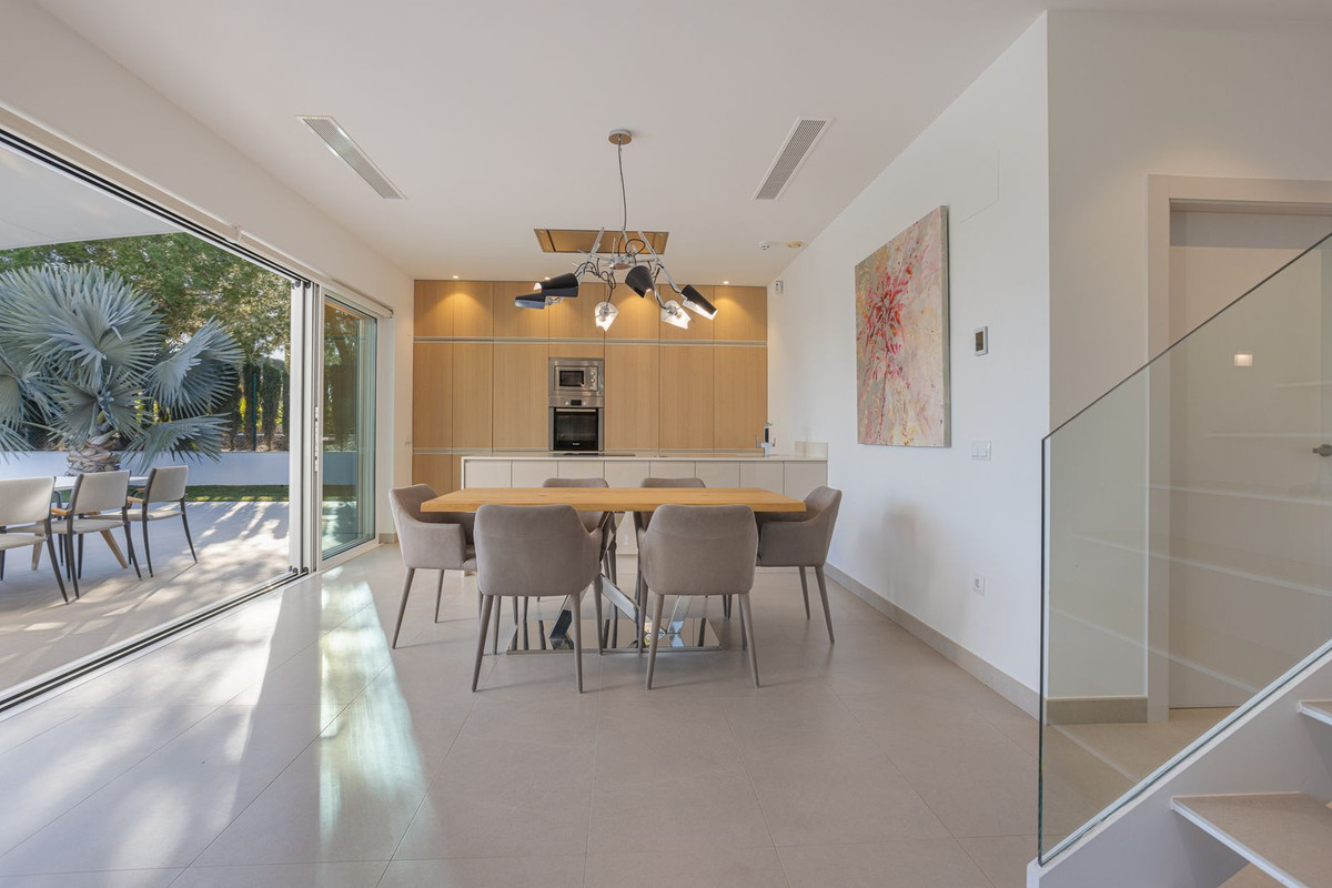4 Bed Townhouse for sale in Orihuela Costa Blanca, Alicante, Spain