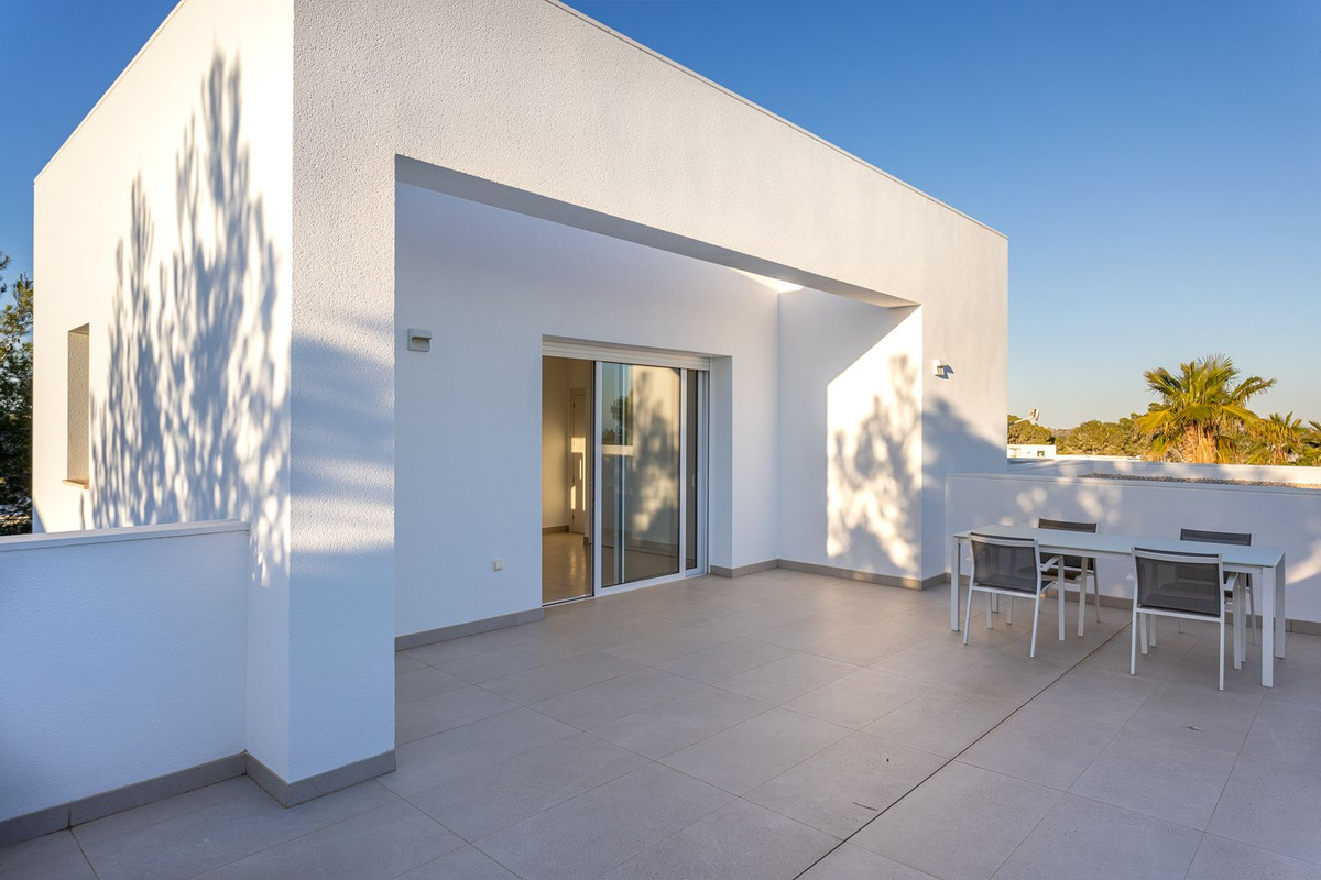 4 Bed Townhouse for sale in Orihuela Costa Blanca, Alicante, Spain