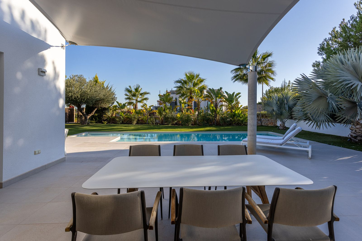 4 Bed Townhouse for sale in Orihuela Costa Blanca, Alicante, Spain