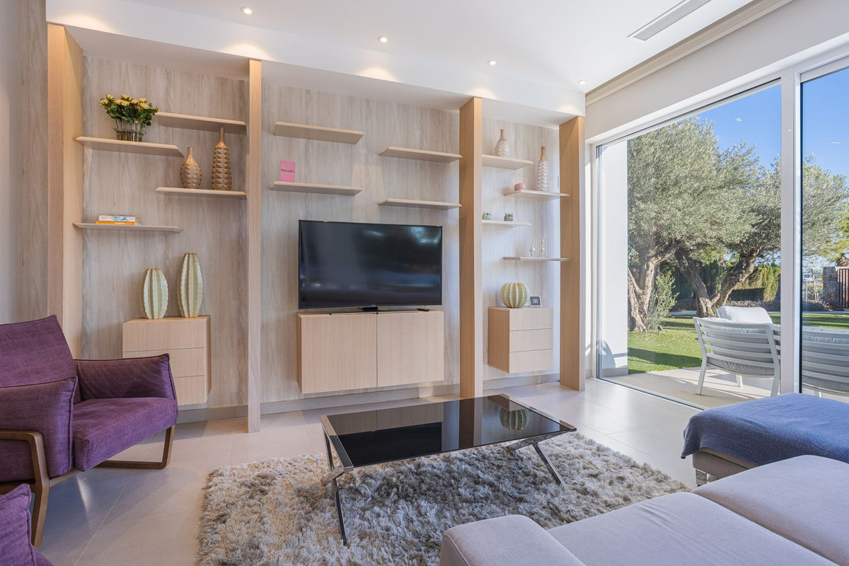 4 Bed Townhouse for sale in Orihuela Costa Blanca, Alicante, Spain