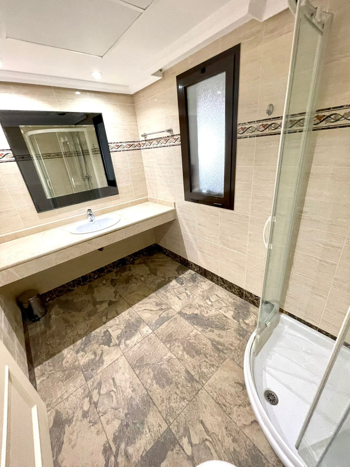 2 Bed Apartment for sale in Benahavís Costa Del Sol, Málaga, Spain