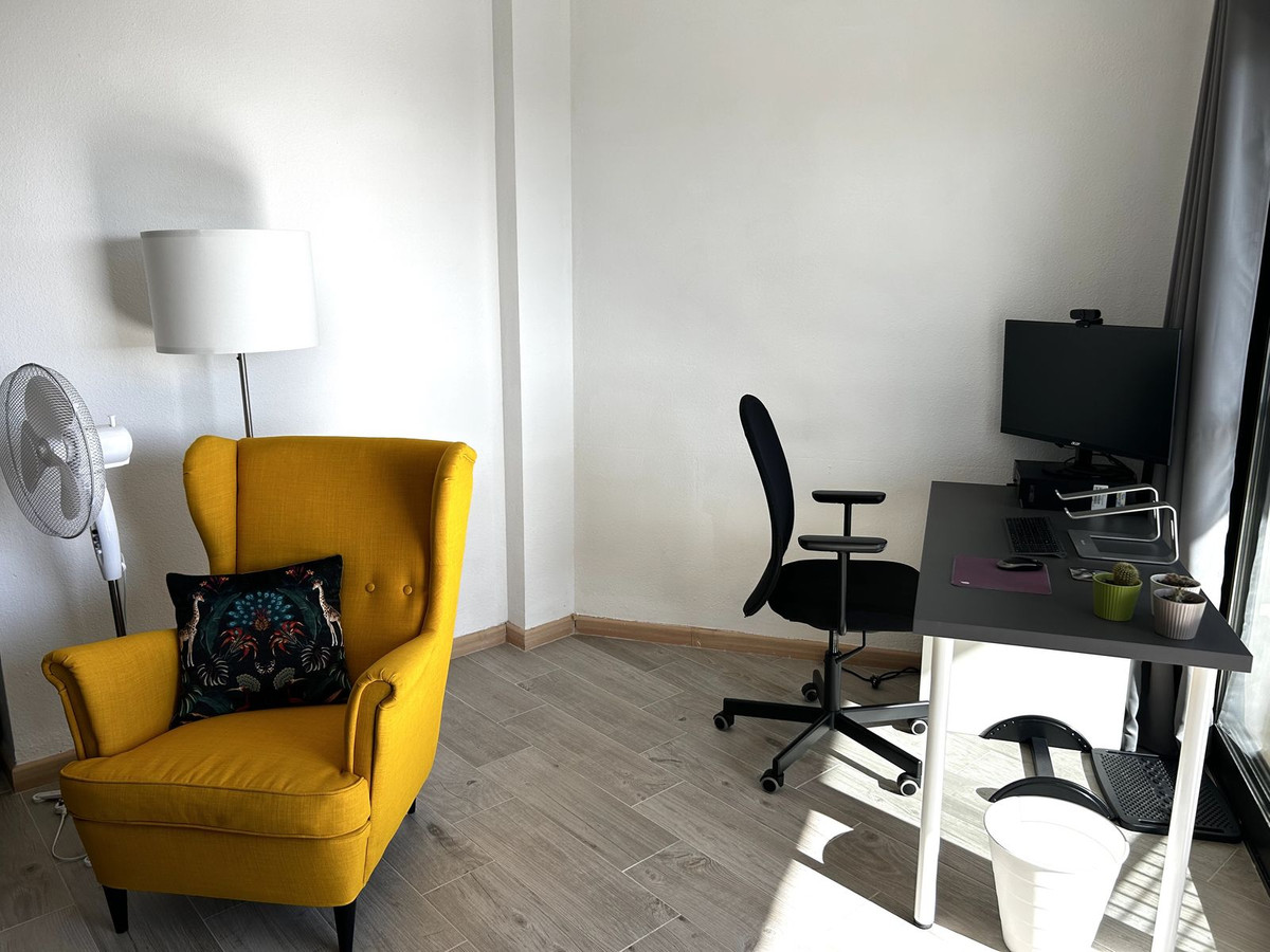 Se vende Apartamento Planta Media de 2 dormitorios en Costa Del Sol, Málaga, España