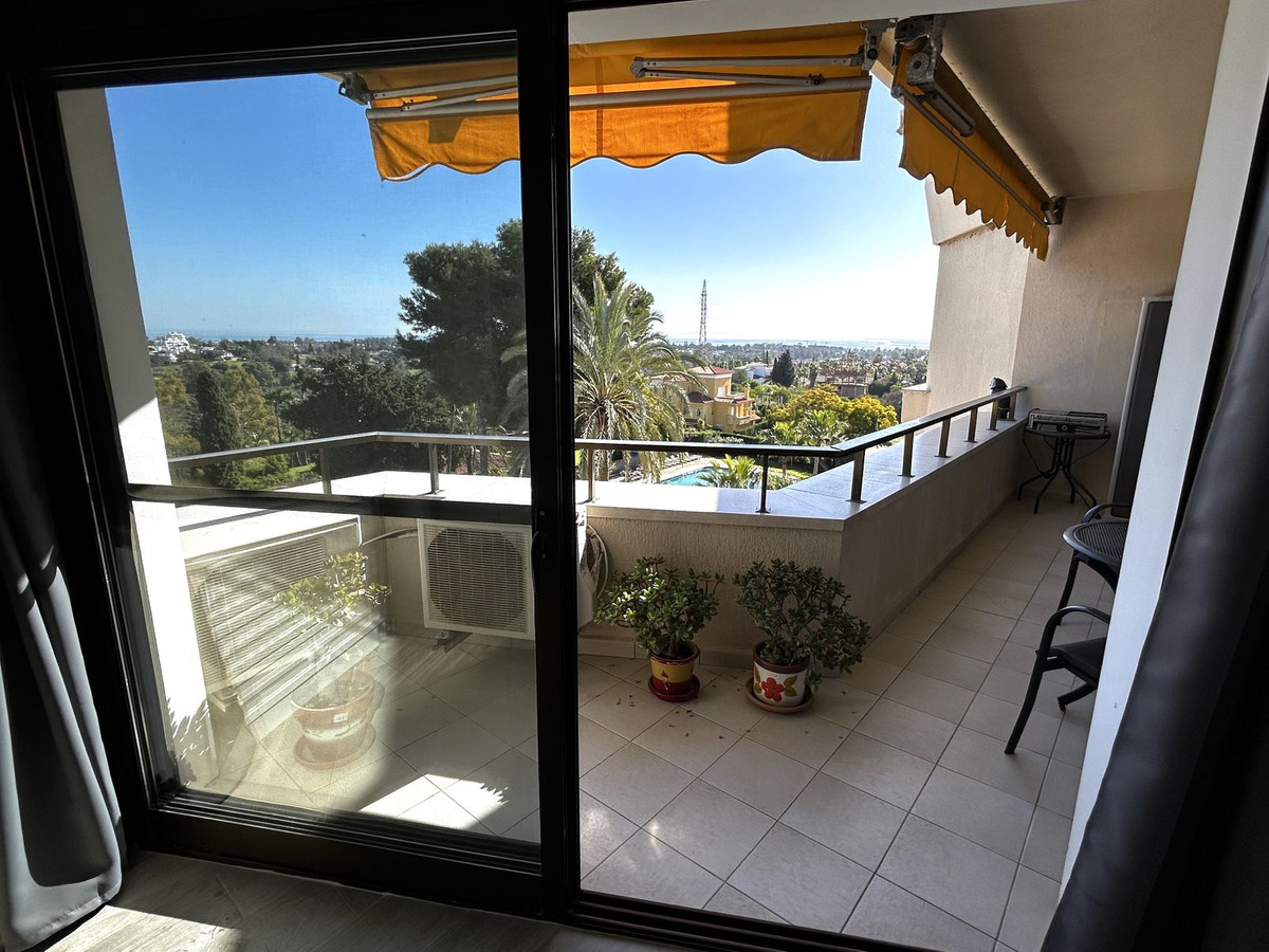 Se vende Apartamento Planta Media de 2 dormitorios en Costa Del Sol, Málaga, España