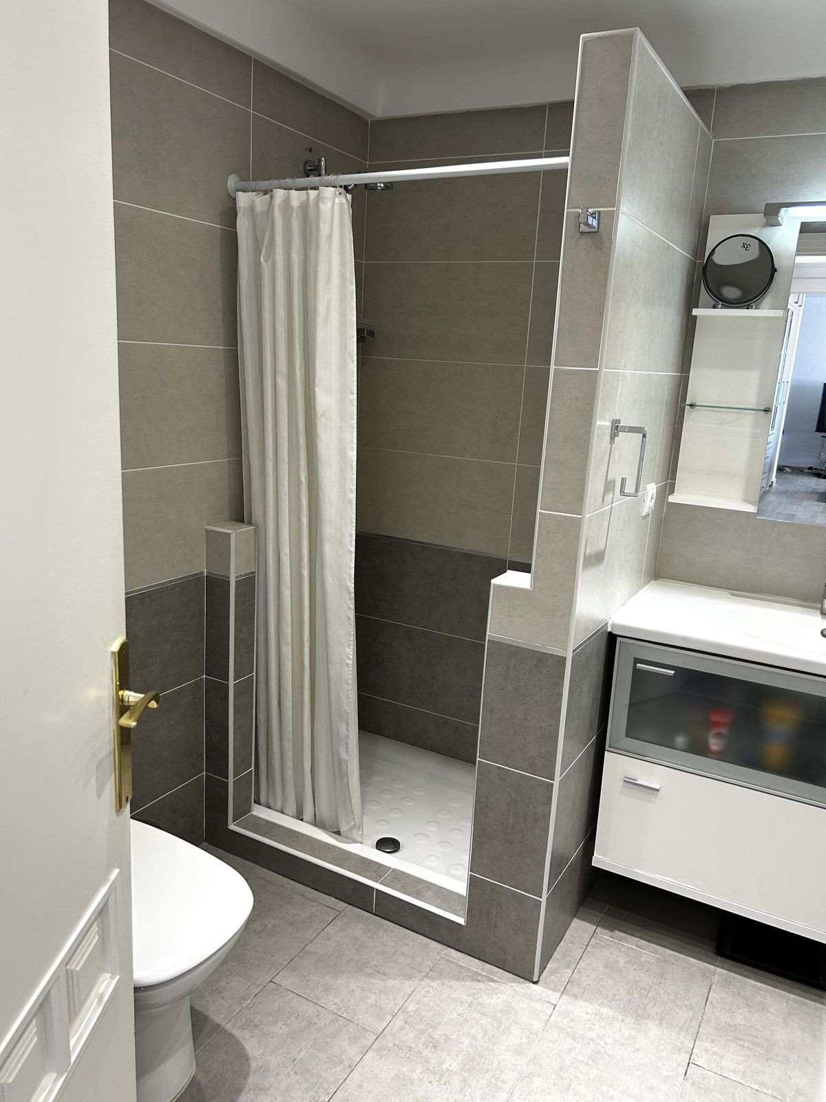 Se vende Apartamento Planta Media de 2 dormitorios en Costa Del Sol, Málaga, España