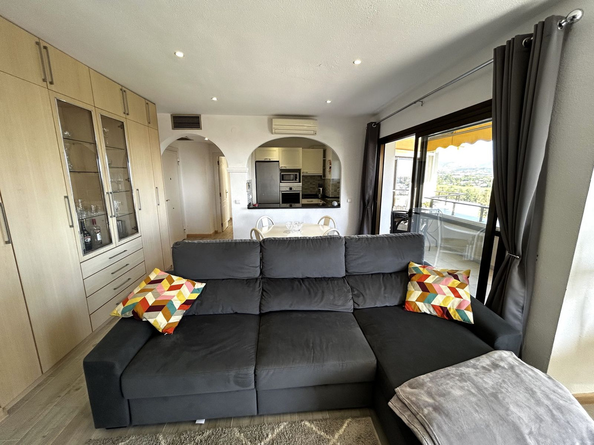 Se vende Apartamento Planta Media de 2 dormitorios en Costa Del Sol, Málaga, España