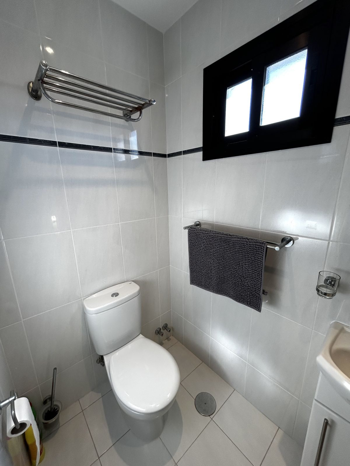 Se vende Apartamento Planta Media de 2 dormitorios en Costa Del Sol, Málaga, España