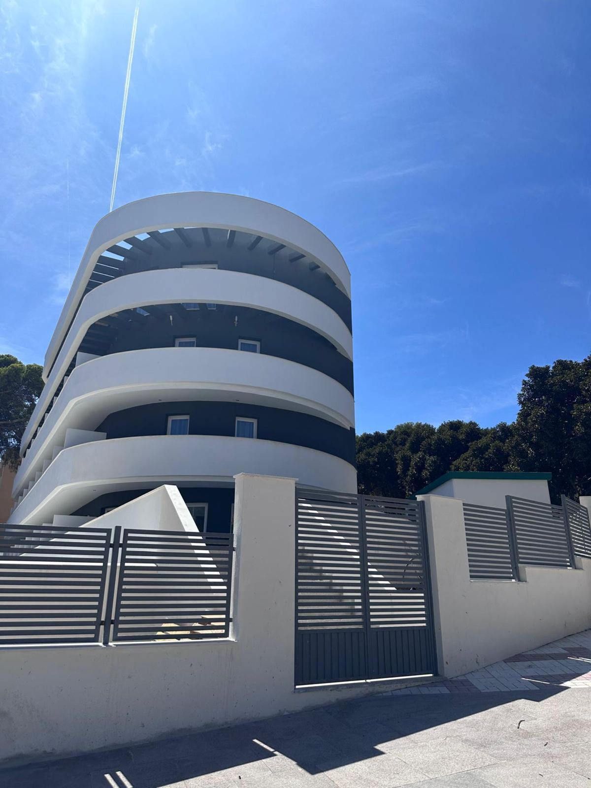 Se vende Hotel de 59 dormitorios en Costa Del Sol, Málaga, España