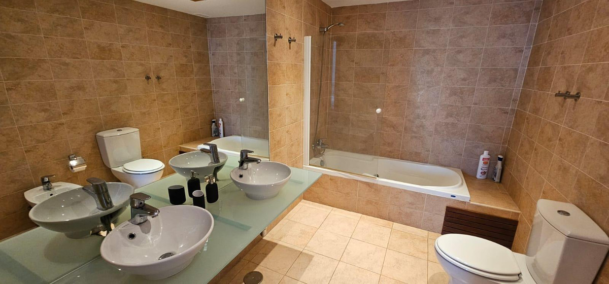 3 Bed Apartment for sale in Benalmadena Costa Del Sol, Málaga, Spain