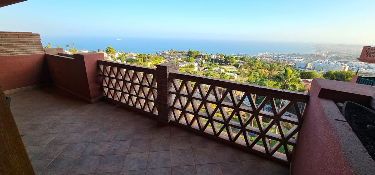 3 Bed Apartment for sale in Benalmadena Costa Del Sol, Málaga, Spain