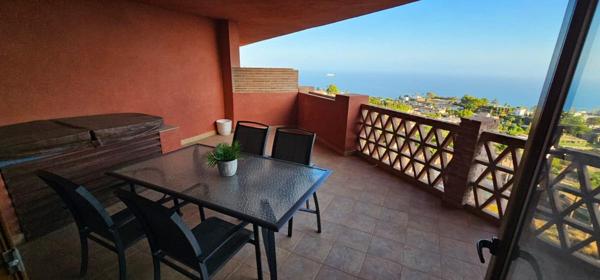 3 Bed Apartment for sale in Benalmadena Costa Del Sol, Málaga, Spain