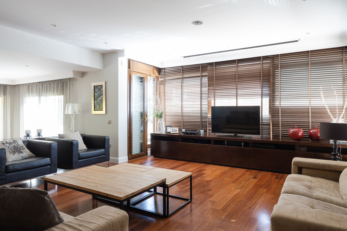 Se vende Villa - Chalet de 6 dormitorios en Costa Del Sol, Málaga, España