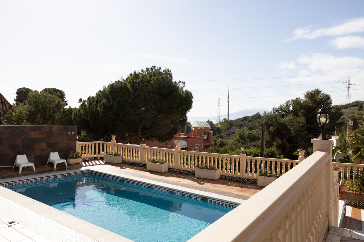Se vende Villa - Chalet de 6 dormitorios en Costa Del Sol, Málaga, España