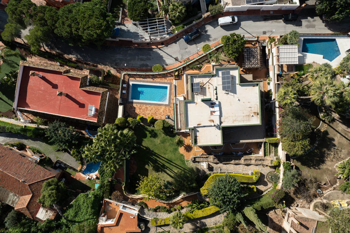 Se vende Villa - Chalet de 6 dormitorios en Costa Del Sol, Málaga, España