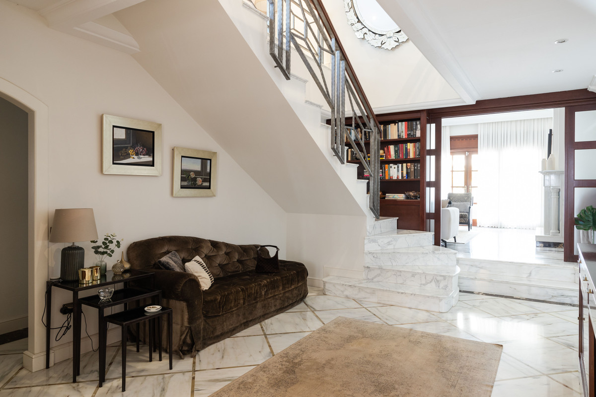Se vende Villa - Chalet de 6 dormitorios en Costa Del Sol, Málaga, España