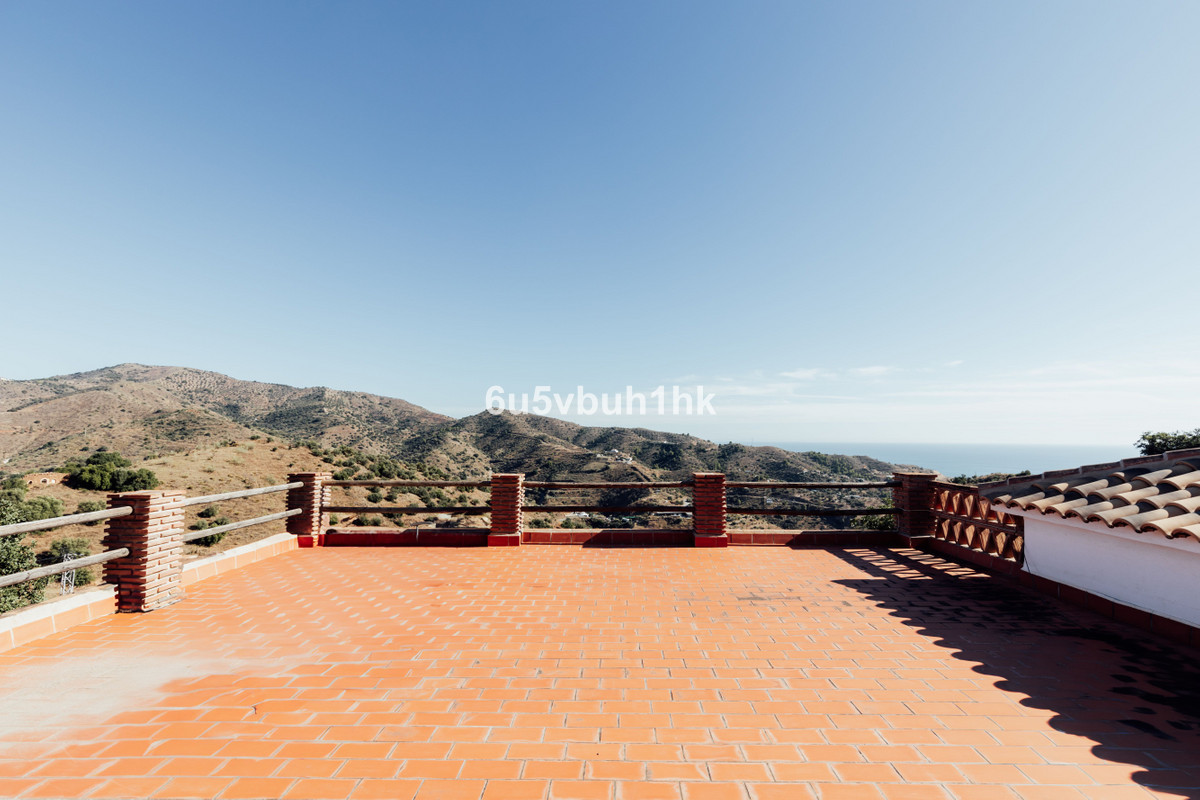 2 Bed Townhouse for sale in Málaga Costa Del Sol, Málaga, Spain