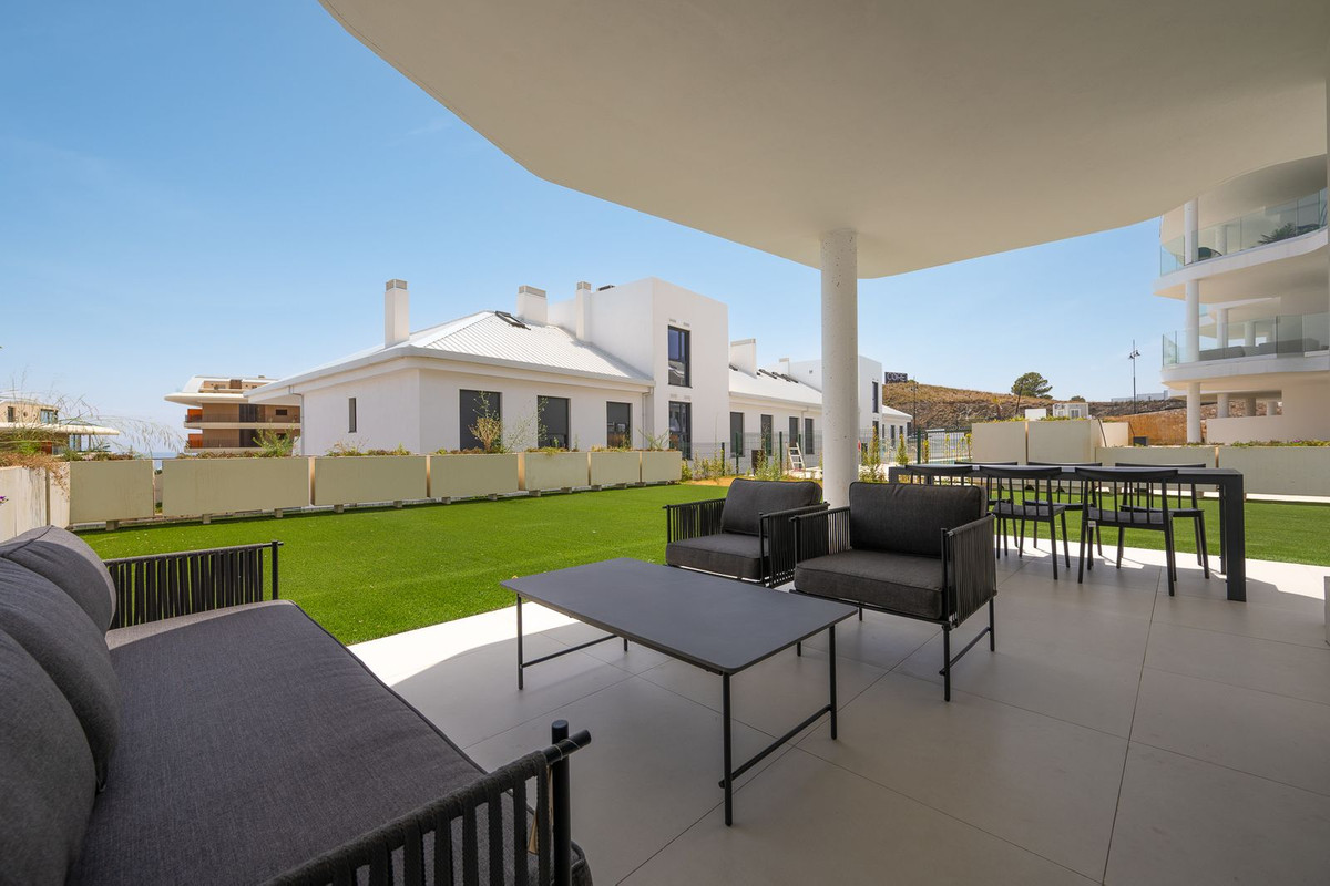 3 Bed Apartment for sale in Fuengirola Costa Del Sol, Málaga, Spain