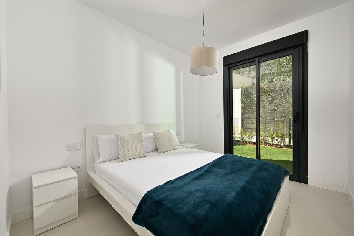 3 Bed Apartment for sale in Fuengirola Costa Del Sol, Málaga, Spain