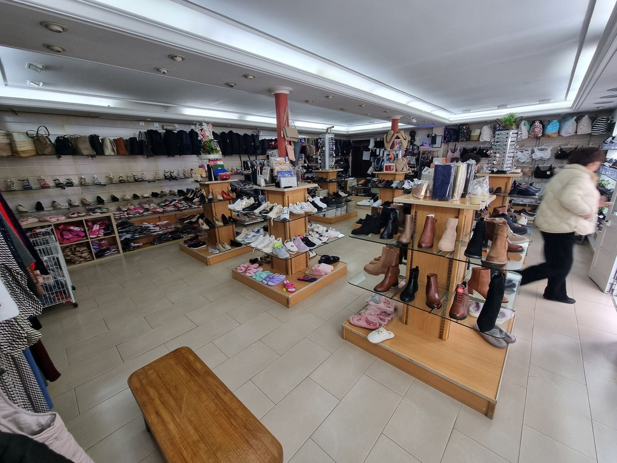 Se vende Local comercial  en Costa Del Sol, Málaga, España