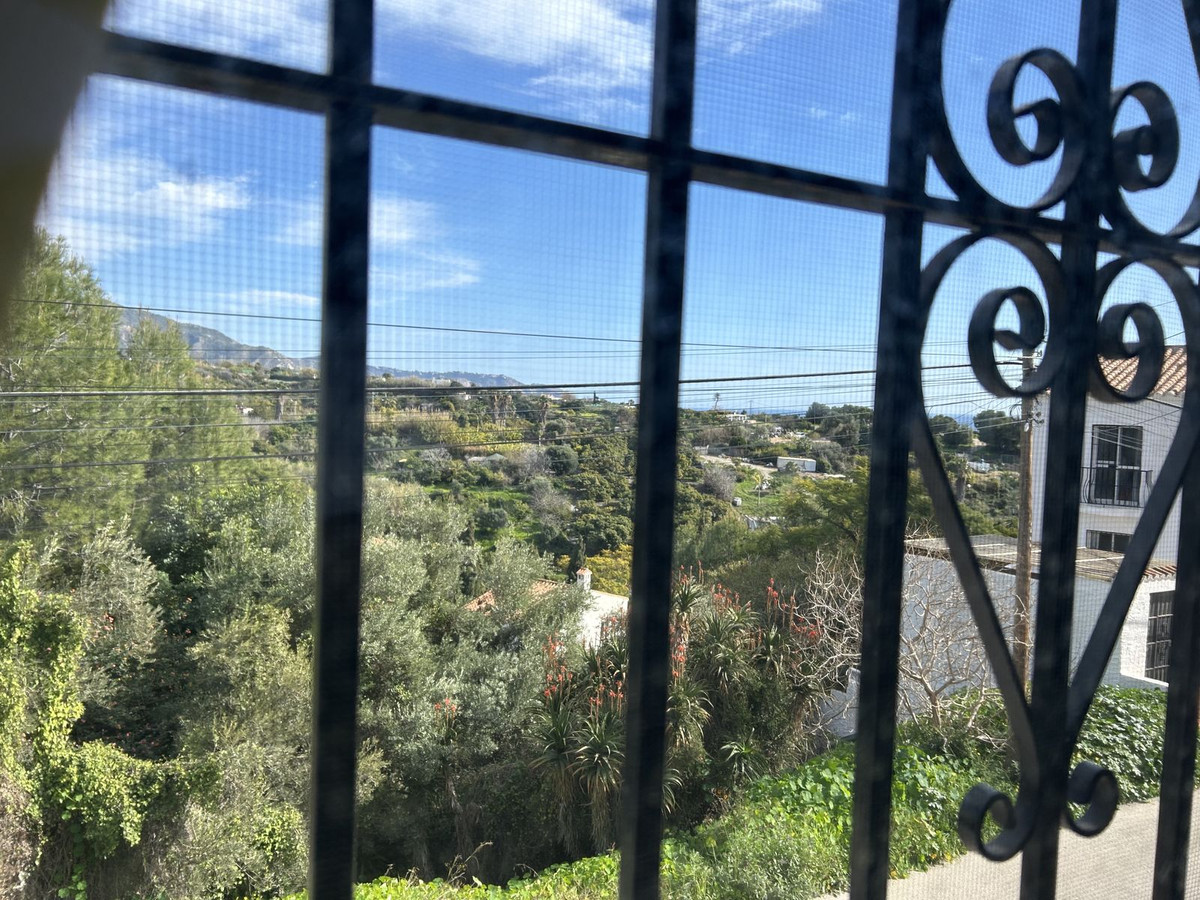 3 Bed Townhouse for sale in Nerja Costa Del Sol East, Málaga, Spain