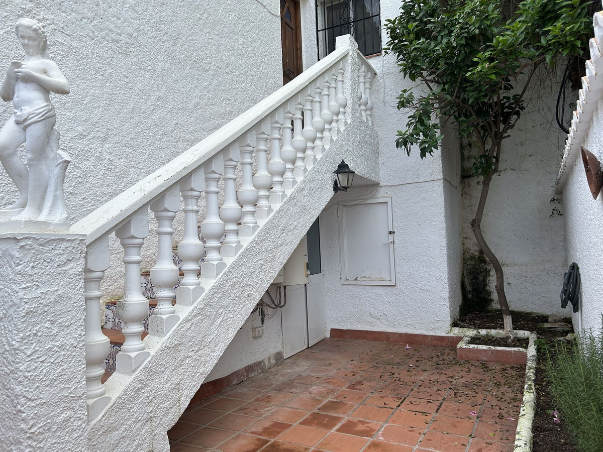 3 Bed Townhouse for sale in Nerja Costa Del Sol East, Málaga, Spain