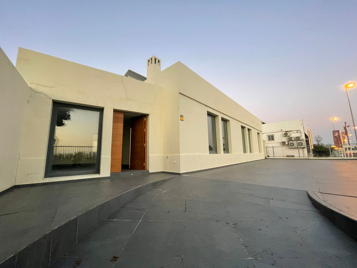 Commercial unit for sale in Marbella Costa Del Sol, Málaga, Spain