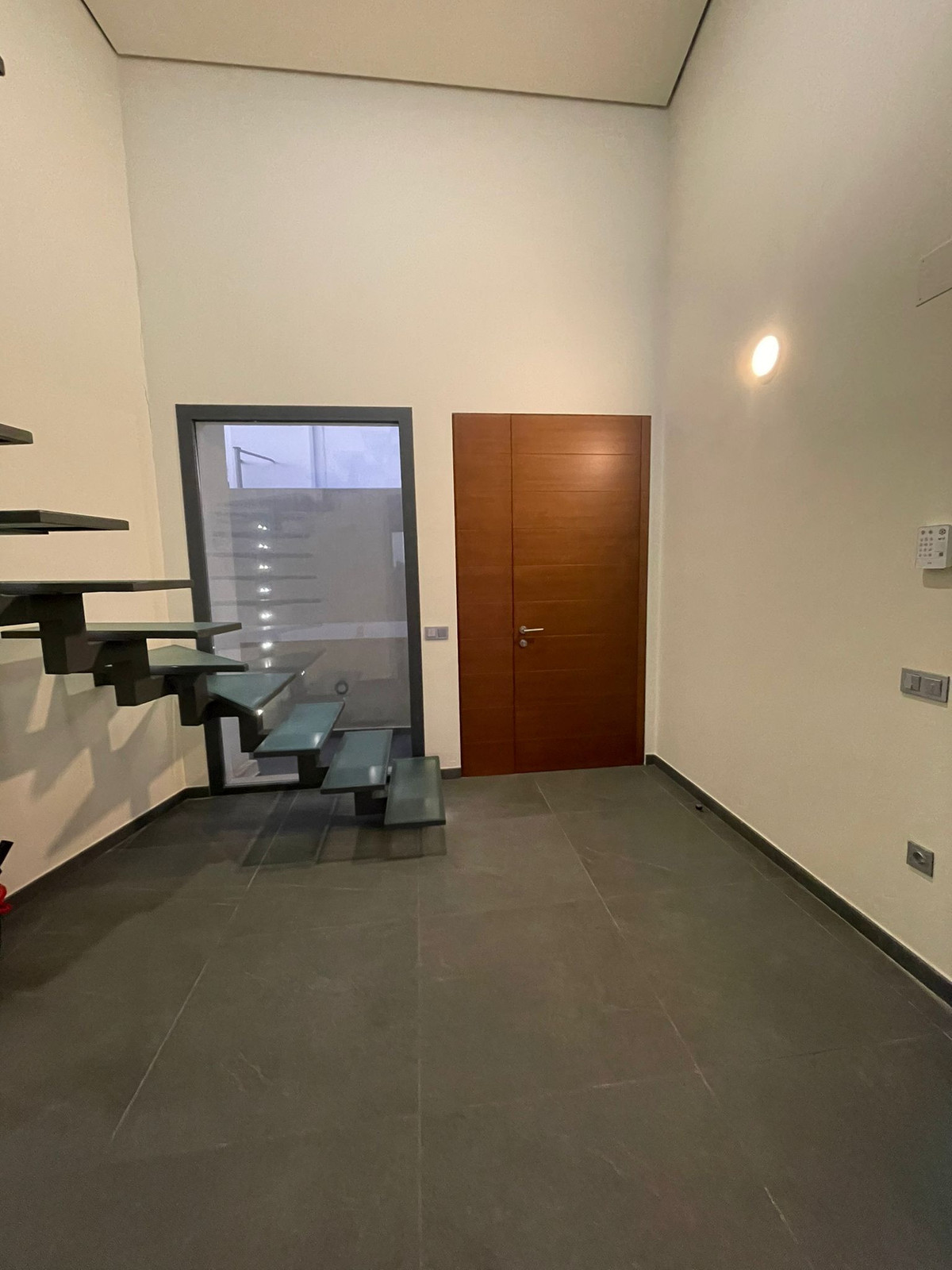 Commercial unit for sale in Marbella Costa Del Sol, Málaga, Spain