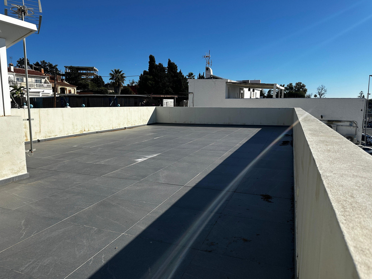 Commercial unit for sale in Marbella Costa Del Sol, Málaga, Spain