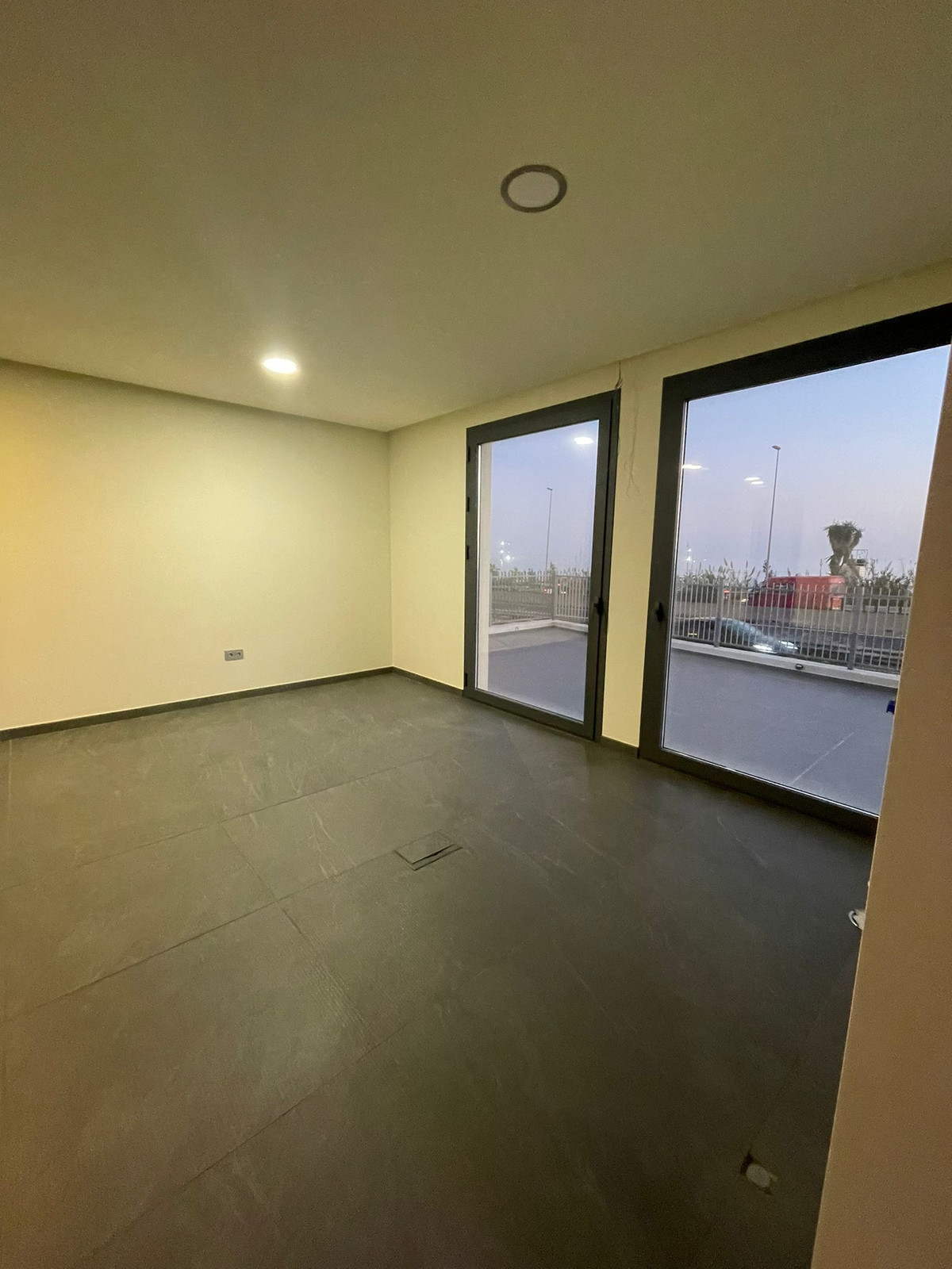 Commercial unit for sale in Marbella Costa Del Sol, Málaga, Spain