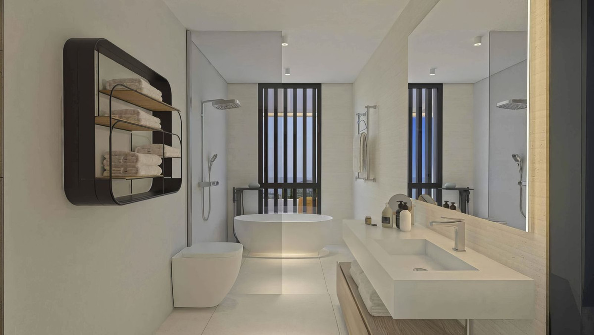 Se vende Villa - Chalet de 5 dormitorios en Costa Del Sol, Cadiz, España