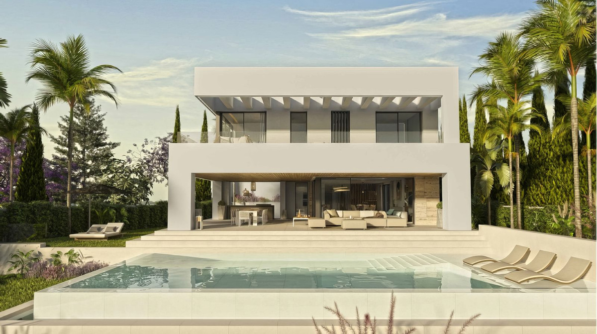 Se vende Villa - Chalet de 5 dormitorios en Costa Del Sol, Cadiz, España